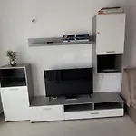 San 아파트 *