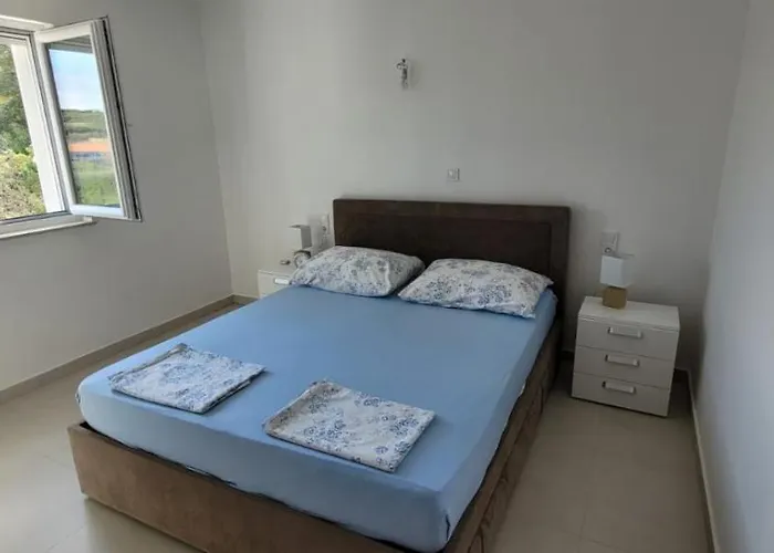 San Lägenhet Lovište