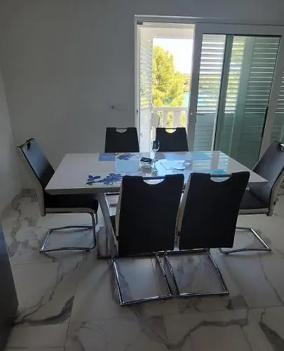 Lägenhet San Lovište